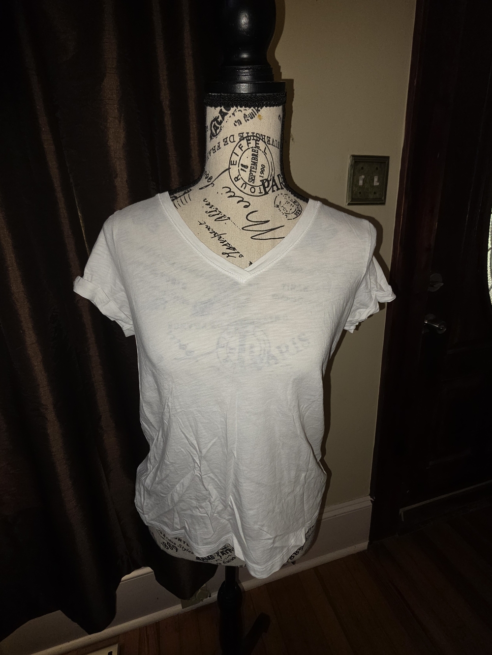 Sigrid Olsen Women's White V-Neck Short Sleeve Tee Small